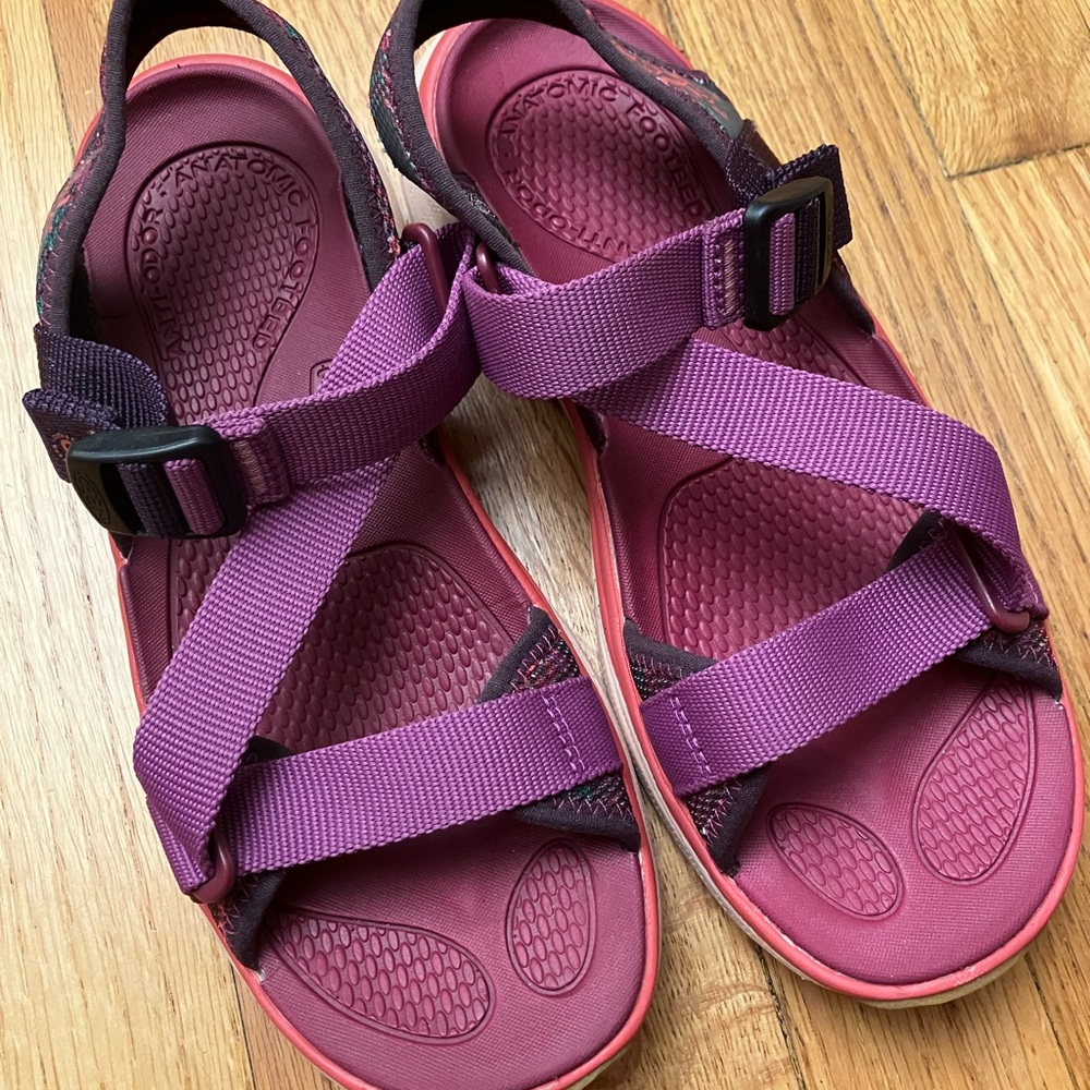 Keen Fuchsia and Violet Sport Sandals